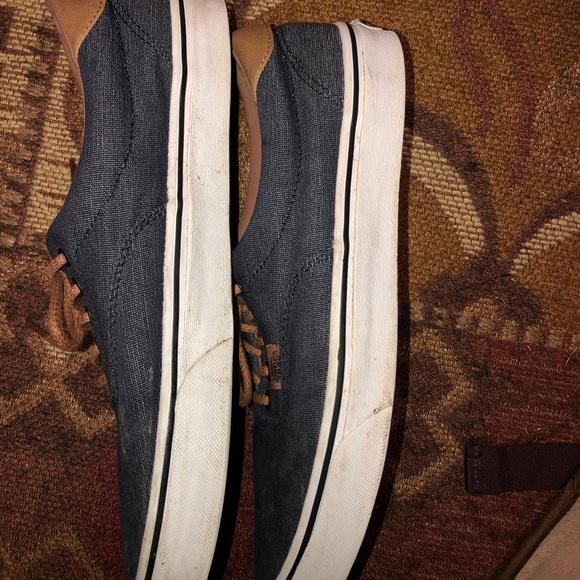 Vans - Picture 2 of 3